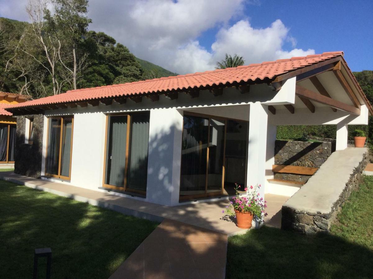 Villas Casteletes Urzelina Екстериор снимка
